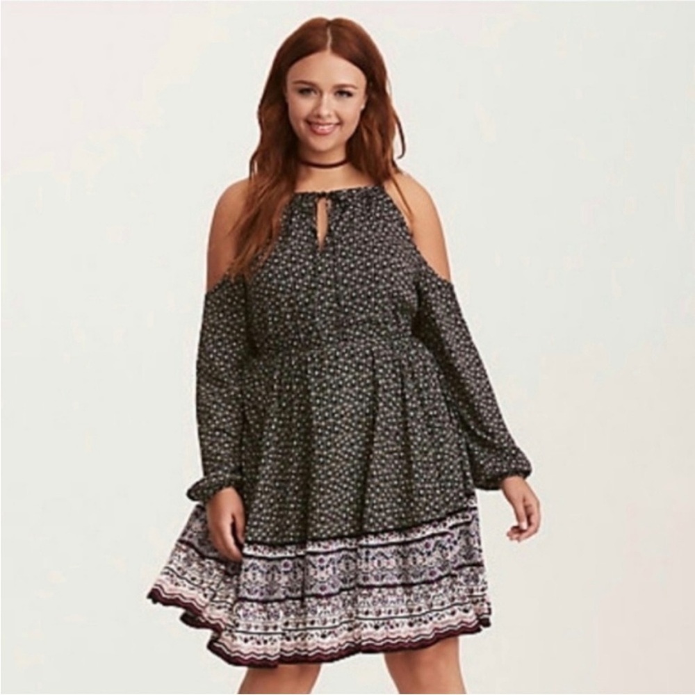 Torrid Multi-Color Border Print Challis Cold Shou… - image 1